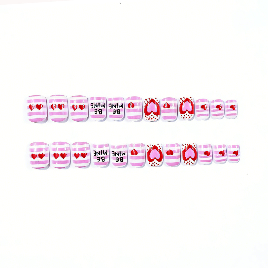 Romantic Heart-Themed Nail Art Kalsten