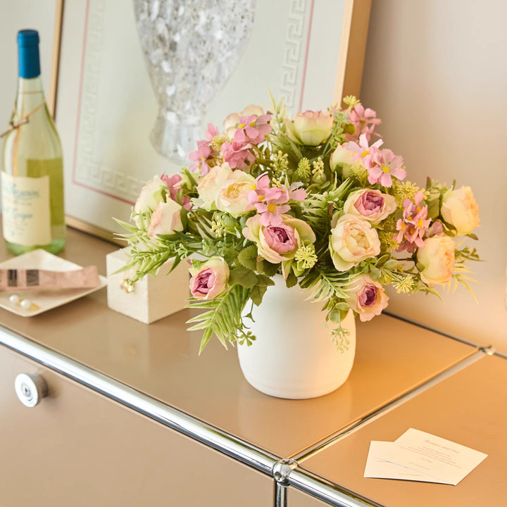 Elegant Floral Centerpiece Arrangement