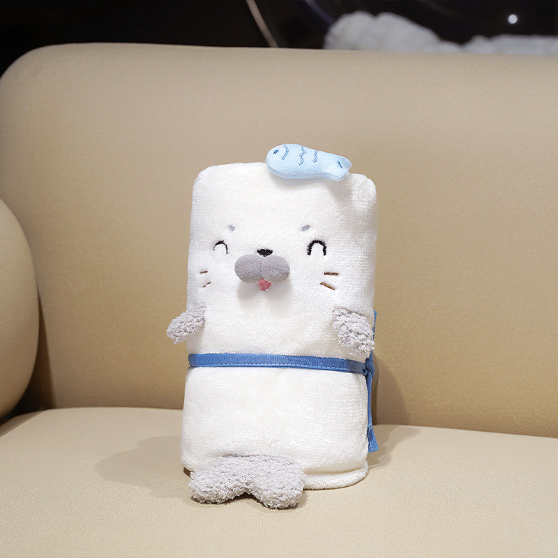 Plush beach towel with hood in seal motif, extra soft and absorbent