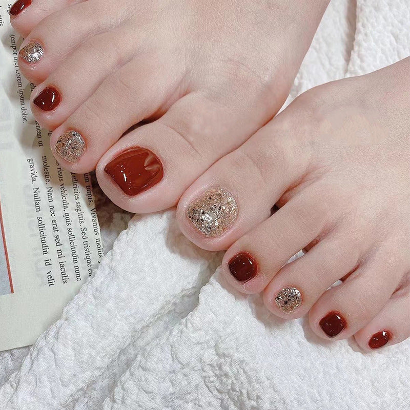 Glittery Press-On Pedicure Kit Kalsten