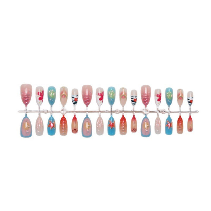 Artistic nail tips with maritime motifs Kalsten
