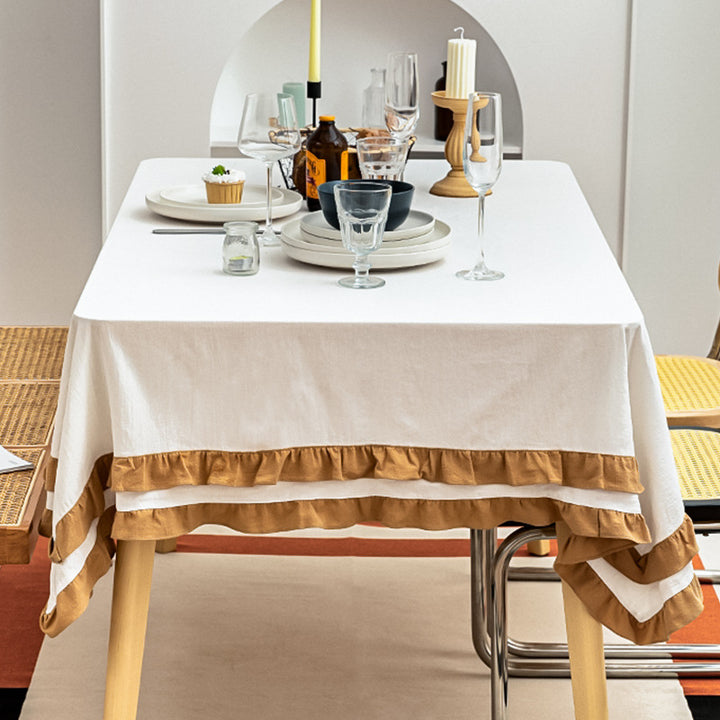 Round tablecloth with quilted textured relief and double-layered ruffle Kalsten