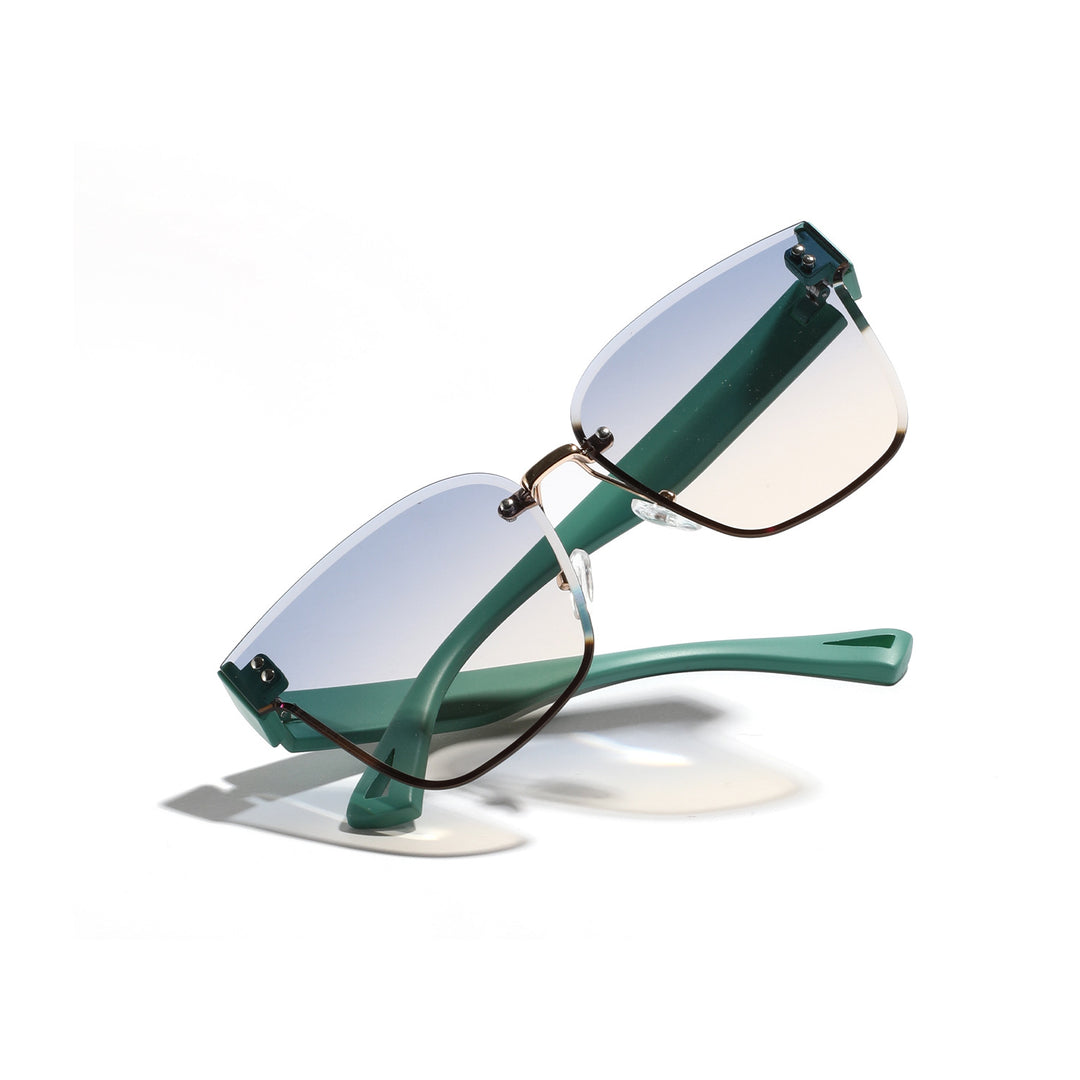 Ladies fashion sunglasses with elegant frame and wide lenses Kalsten