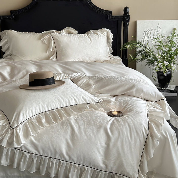 Luxurious bedding set with ruffles and jacquard pattern