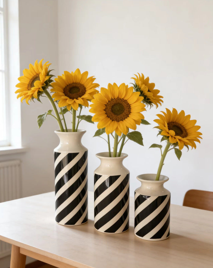 Decorative Feather Print Vase Kalsten