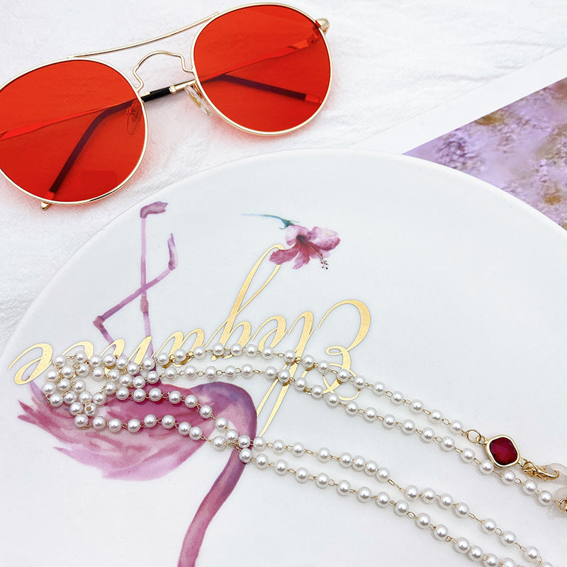Elegant pearl necklace with golden accents Kalsten