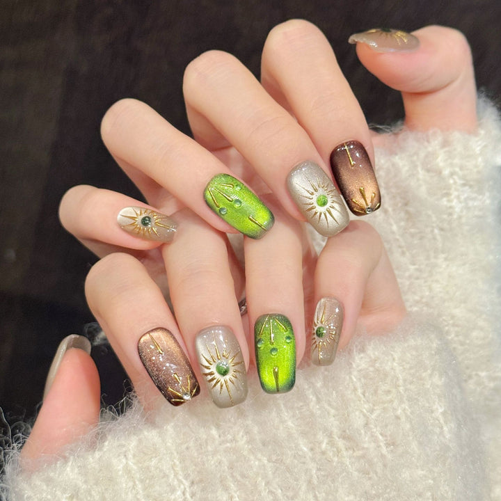Artistic Press-On Nail Art Set with Nature-Inspired Designs