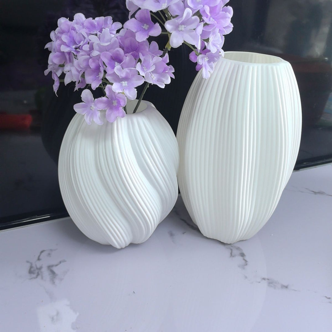 Decorative Ribbed Ceramic Vase Kalsten