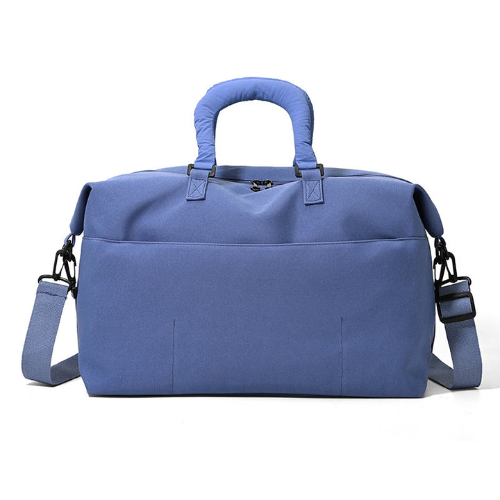 sporty travel bag with durable design Kalsten
