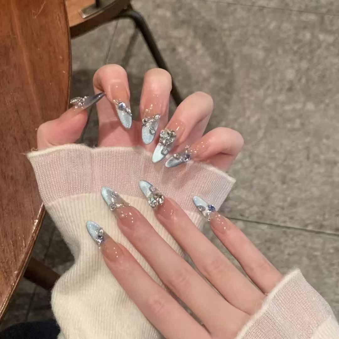 Elegant Crystal-Embellished Press-On Nails Kalsten