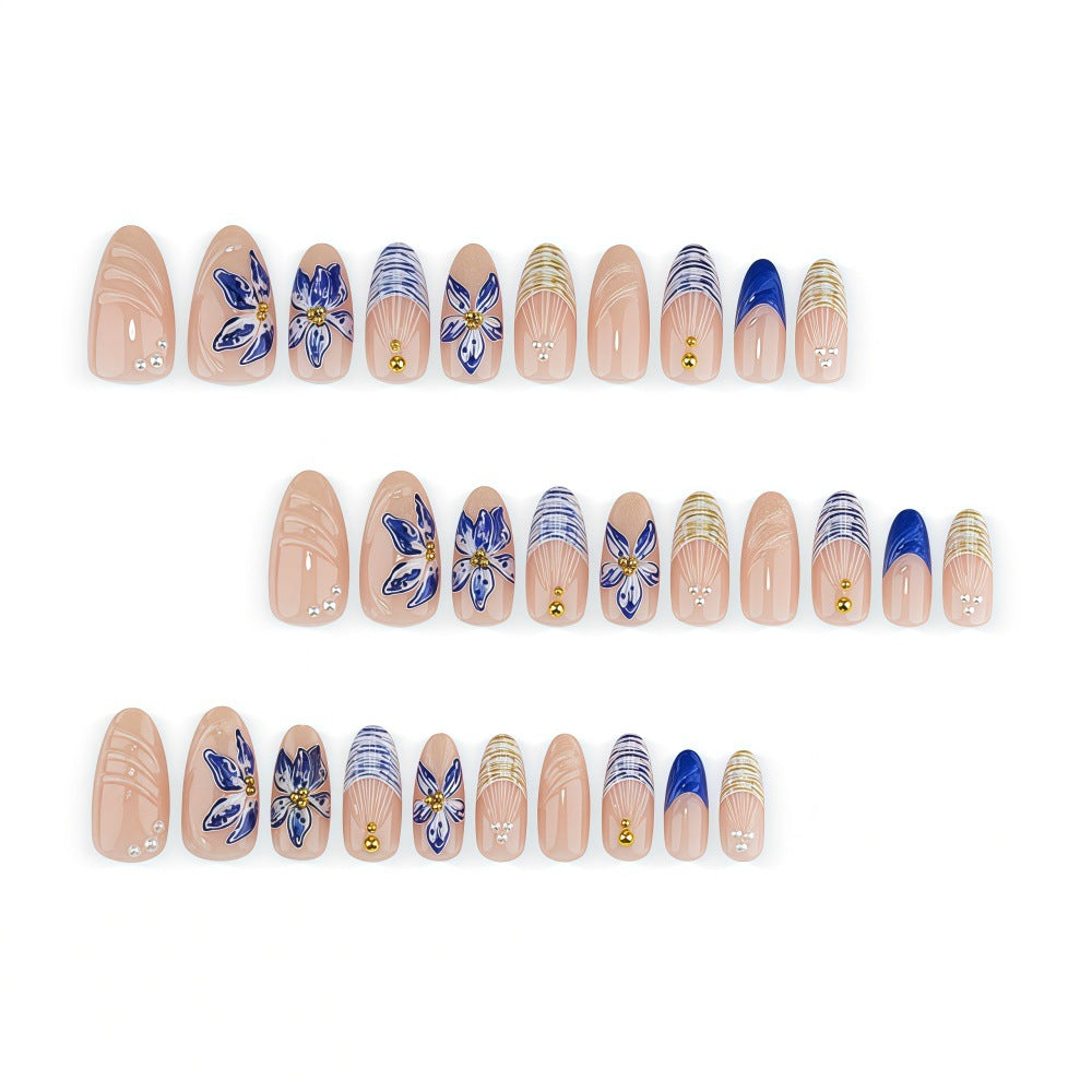 Stylish 3D Flower Motif Artificial Nails Kalsten