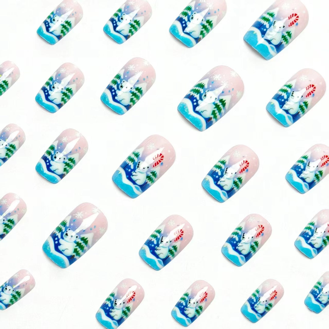 Holiday-Themed 3D Polar Bear Nail Art Kalsten