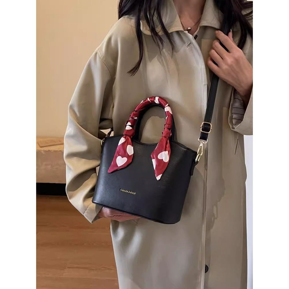 Chic Leather Satchel Bag Kalsten