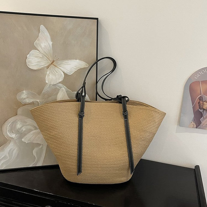 Stylish tote bag with modern design Kalsten