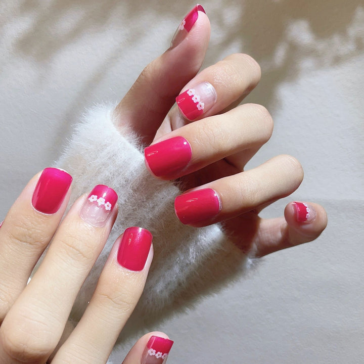 Floral Accent Press-On Nail Set