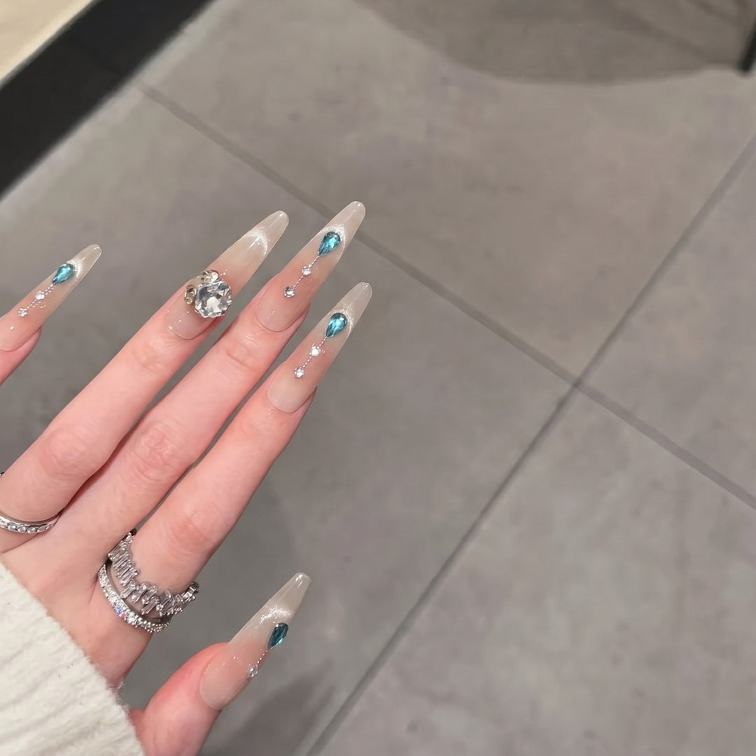 Glamorous Press-On Nail Art Set with Crystal Embellishments Kalsten