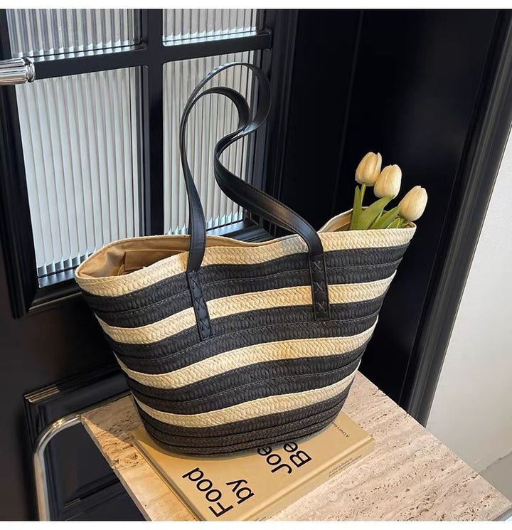 Braided beach bag with sturdy leather handles Kalsten