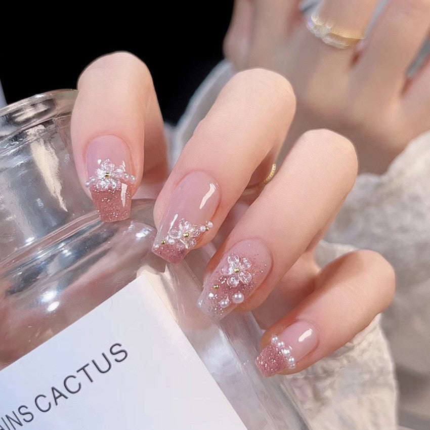 Glamorous artificial nails with moon and star motifs Kalsten