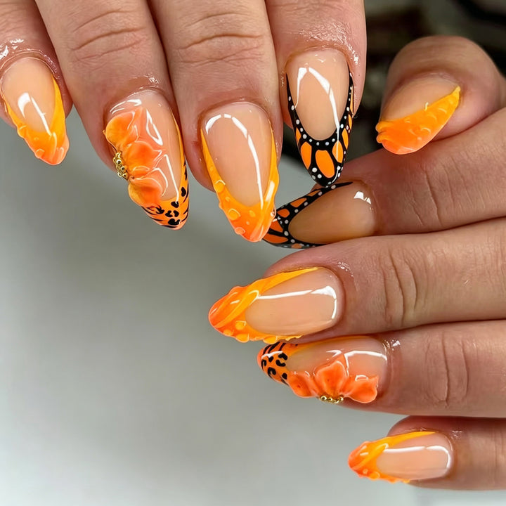 Artistic Floral and Butterfly Press-On Nail Art Kalsten