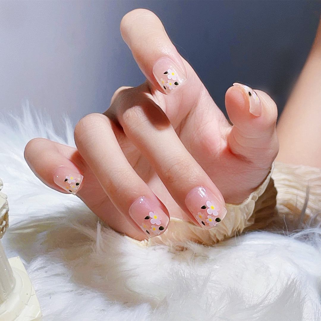 Floral Print Press-On Nails Kit