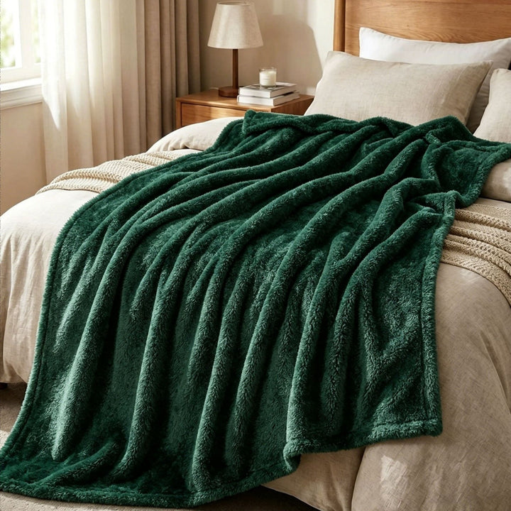Luxurious Soft Velvet Throw Blanket