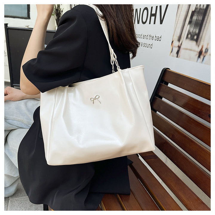Elegant Glossy Hobo Handbag Kalsten