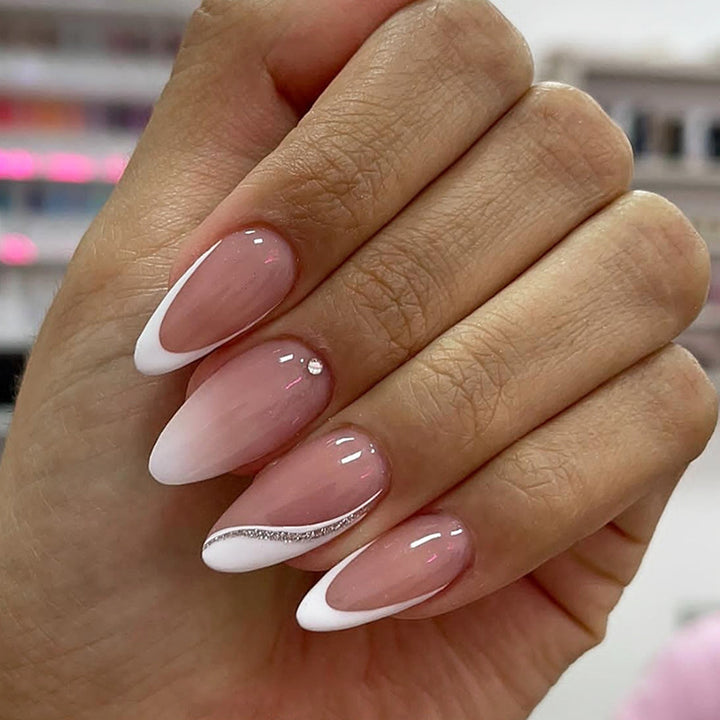 Acrylic nail set with romantic heart and glitter accents Kalsten