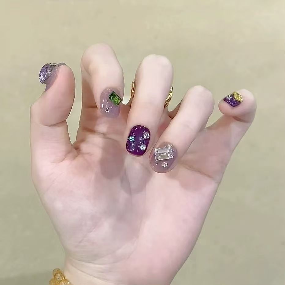 Artistic Rhinestone Nail Art Extensions