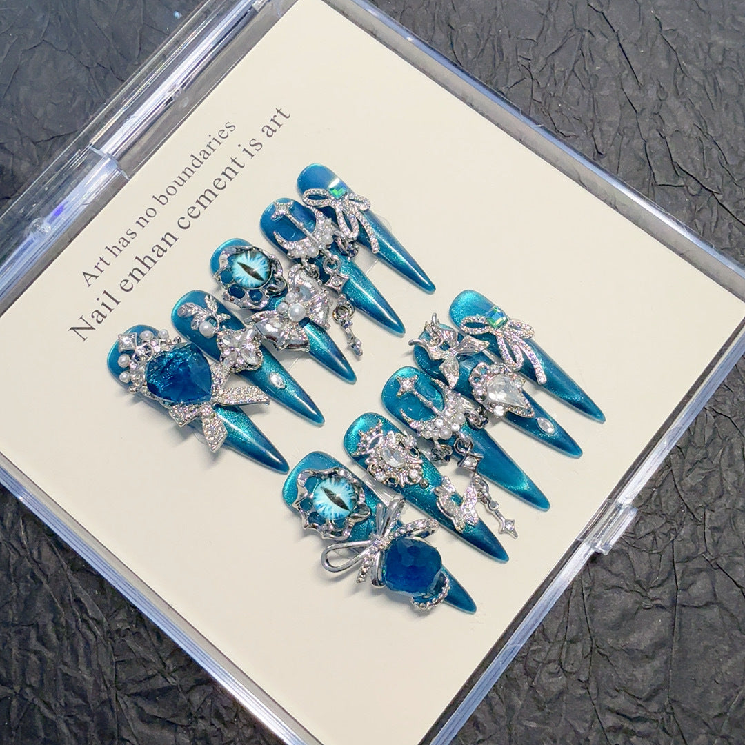 Glamorous Decorative Press-On Nail Art Set
