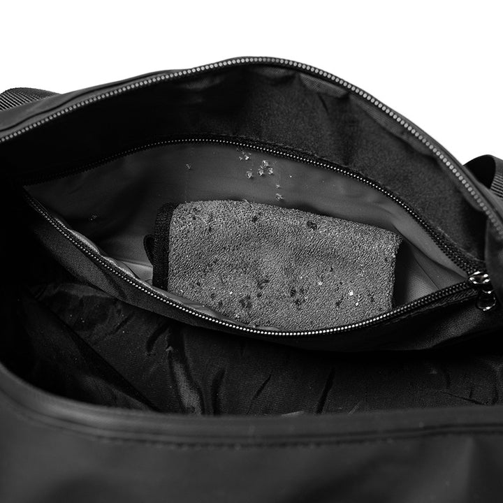 Versatile All-Weather Sports Duffel Kalsten
