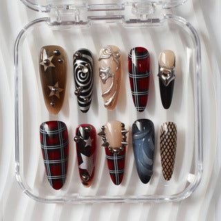 Gothic Themed Press-On Nail Art Kalsten