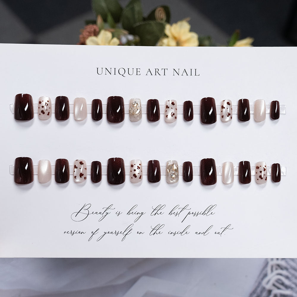 Decorative Nail Art with Leopard Print and Glitter