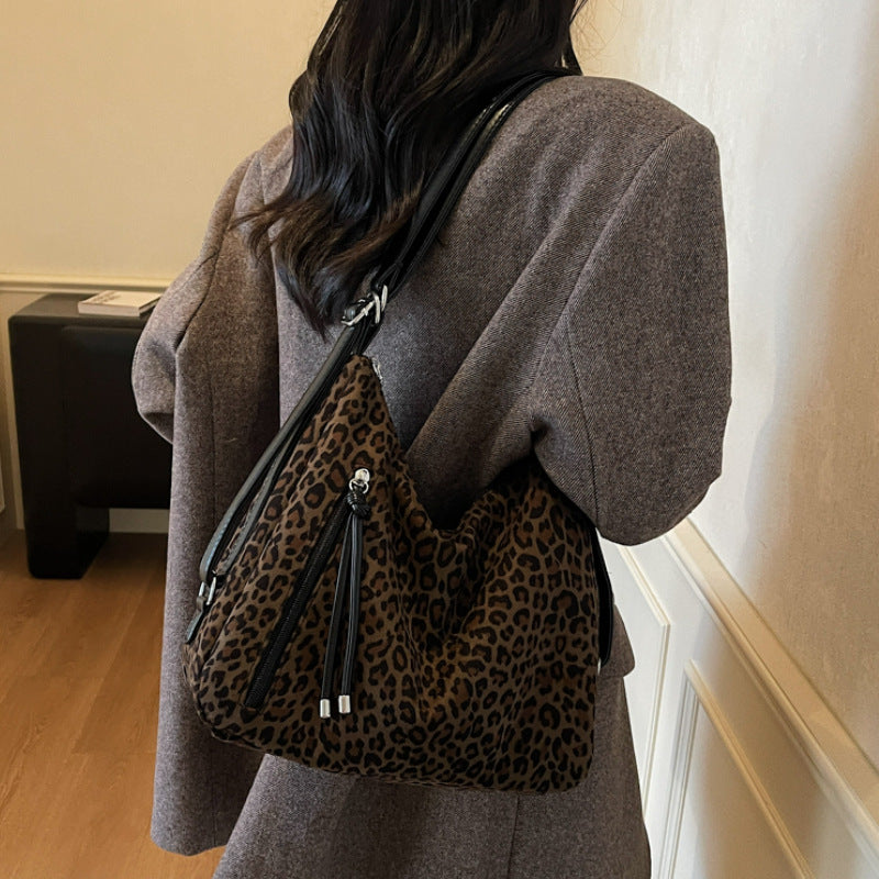 Chic Leopard Print Hobo Bag Kalsten