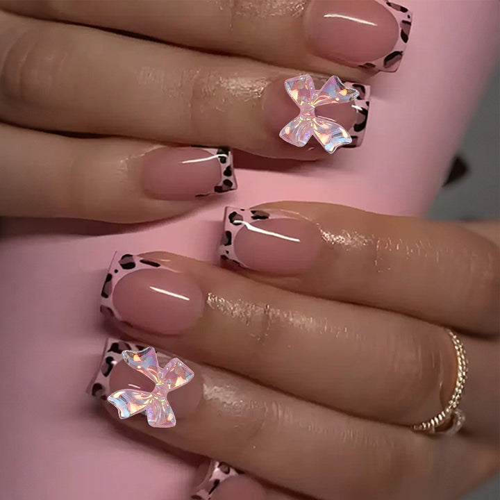 Artificial nail set with glamorous leopard pattern and elegant bows Kalsten