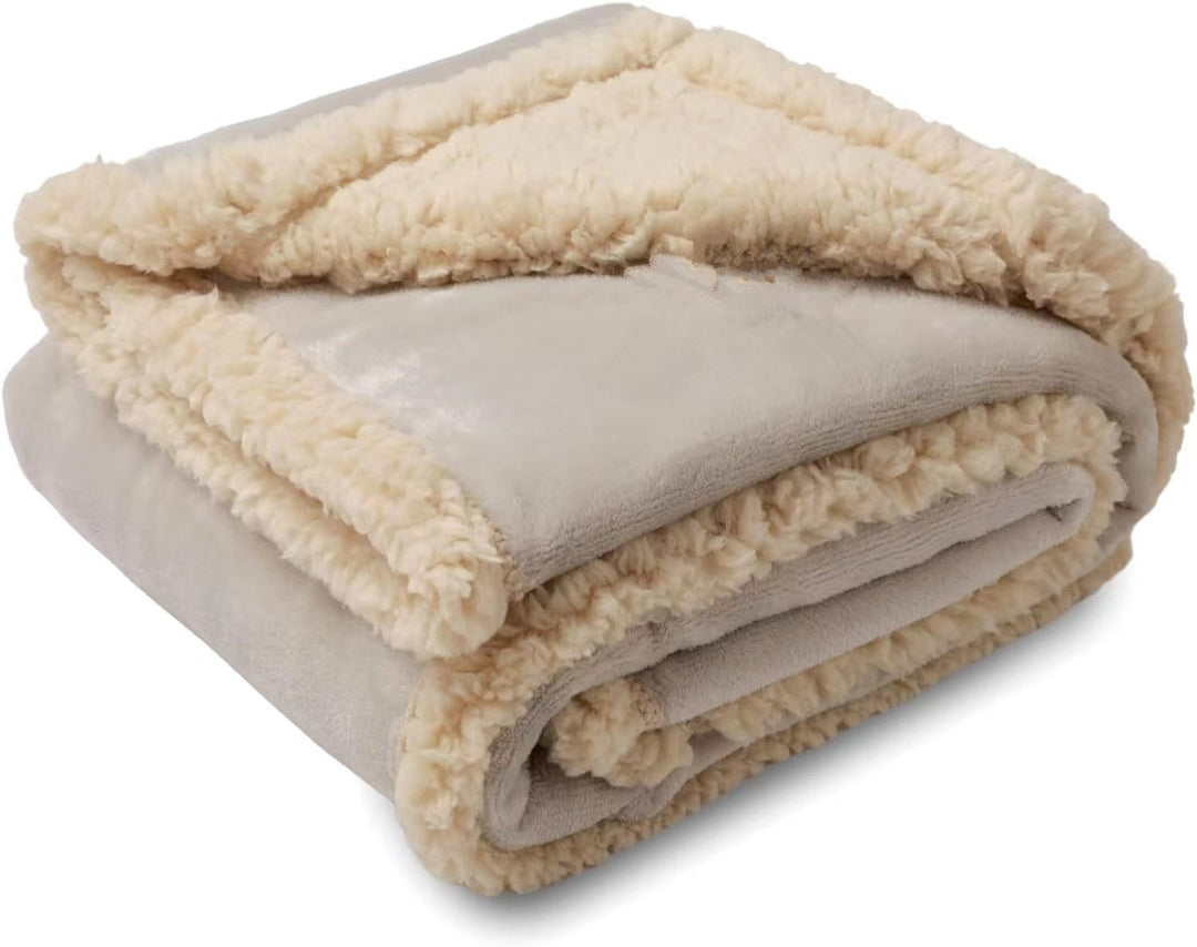 Reversible Sherpa Fleece Throw Blanket With Plush Microfleece Face And Thick Faux Shearling Backing