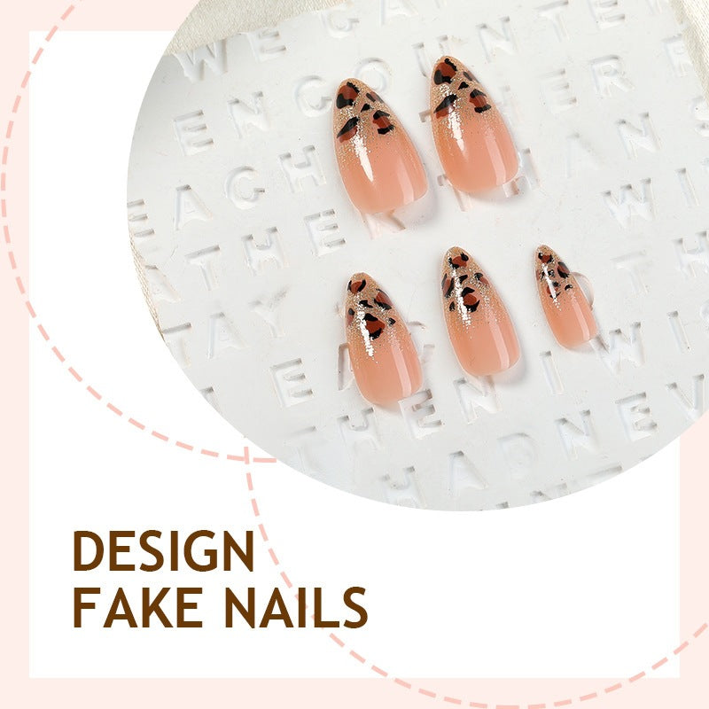 Nail art set with elegant leopard pattern and glitter accents Kalsten