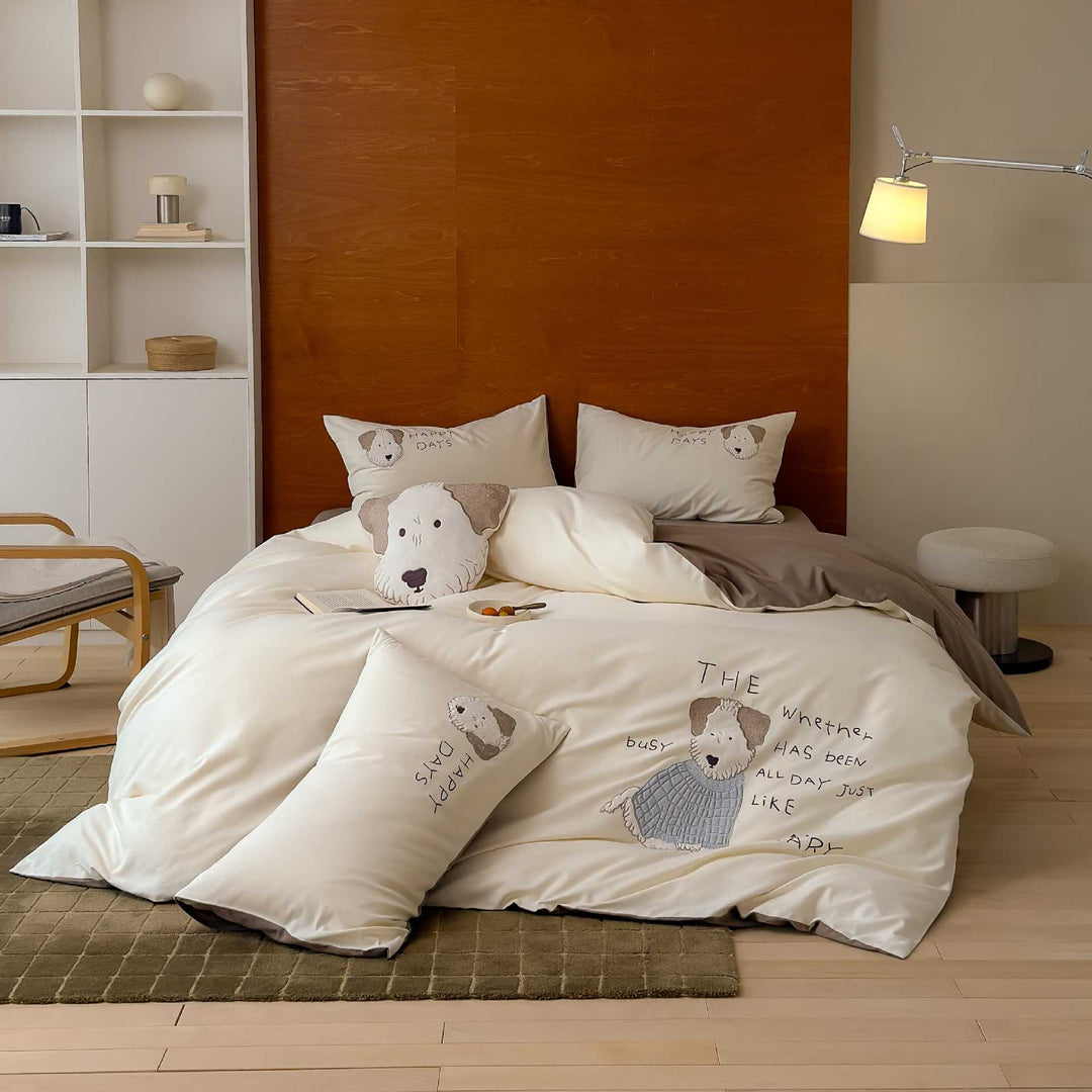 Children's bedding set with embroidered dog motifs and extra soft cotton satin