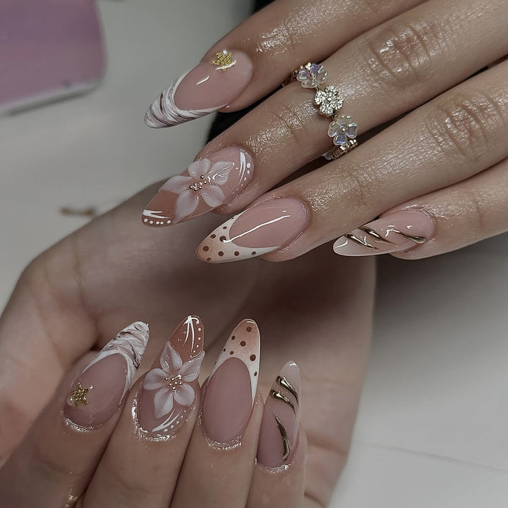 Artificial nail set with floral and elegant details Kalsten