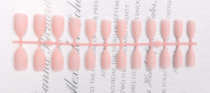 Stiletto Press-On Nail Set Kalsten