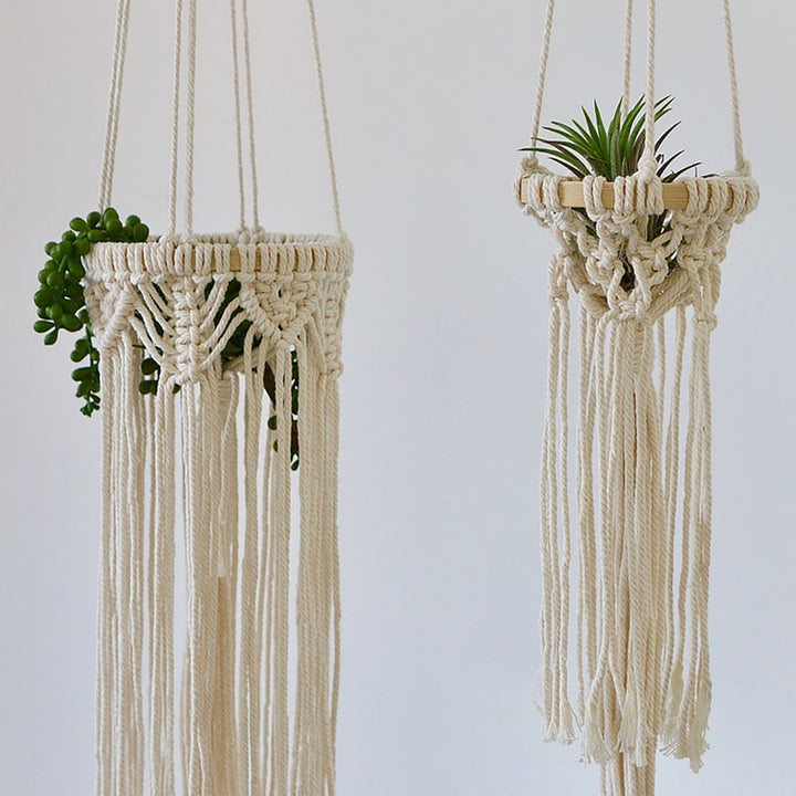 Exquisite Macrame Hanging Planter Kalsten
