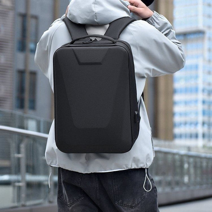 Elegant backpack with innovative hardcase Kalsten