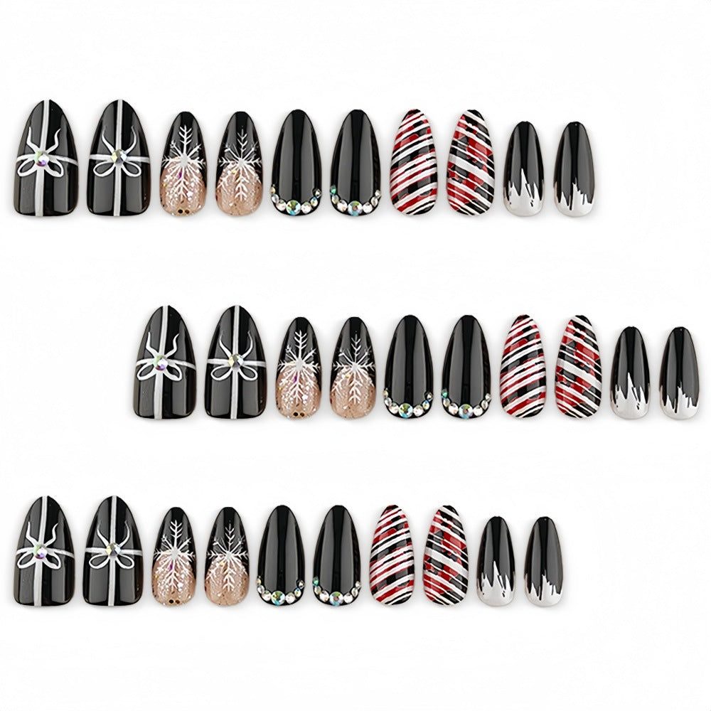 Artificial nails with festive Christmas designs Kalsten