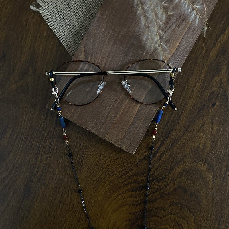 Necklace with Sparkling Crystals and Noble Accents Kalsten