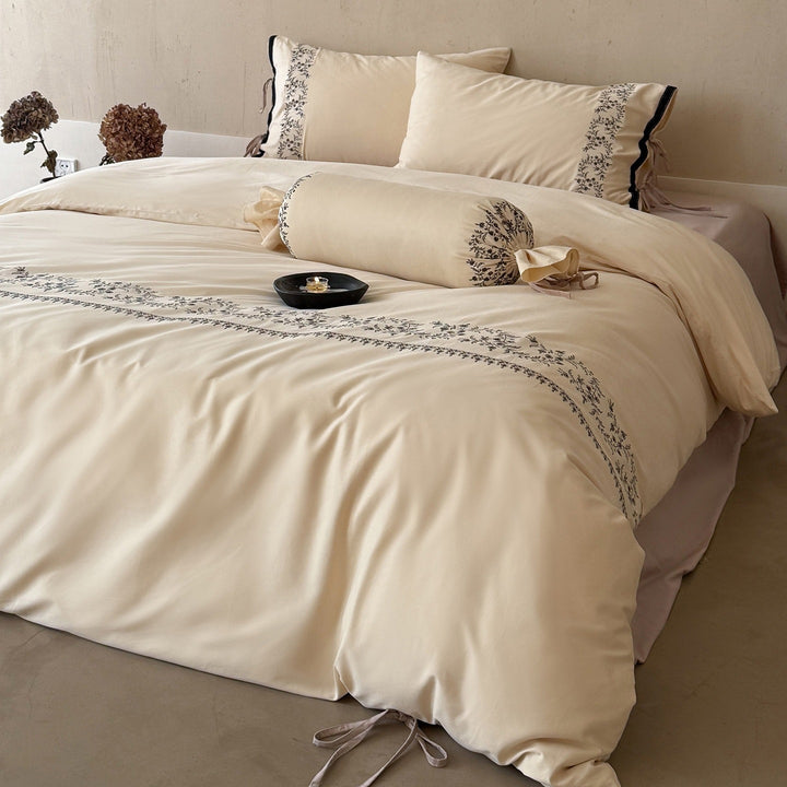Luxury bedding set with embroidered border detail
