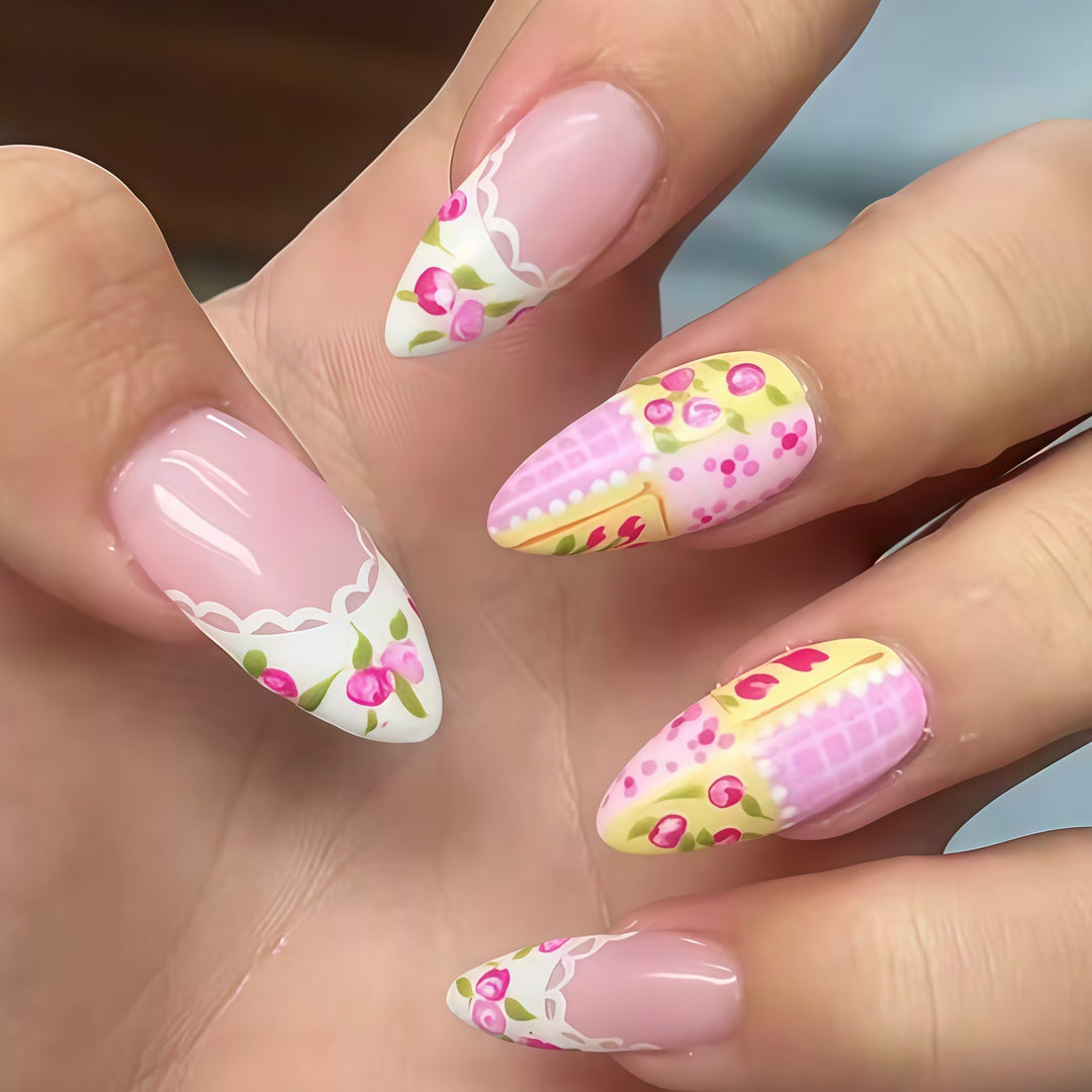 Elegant Floral Design Press-On Nails Set Kalsten