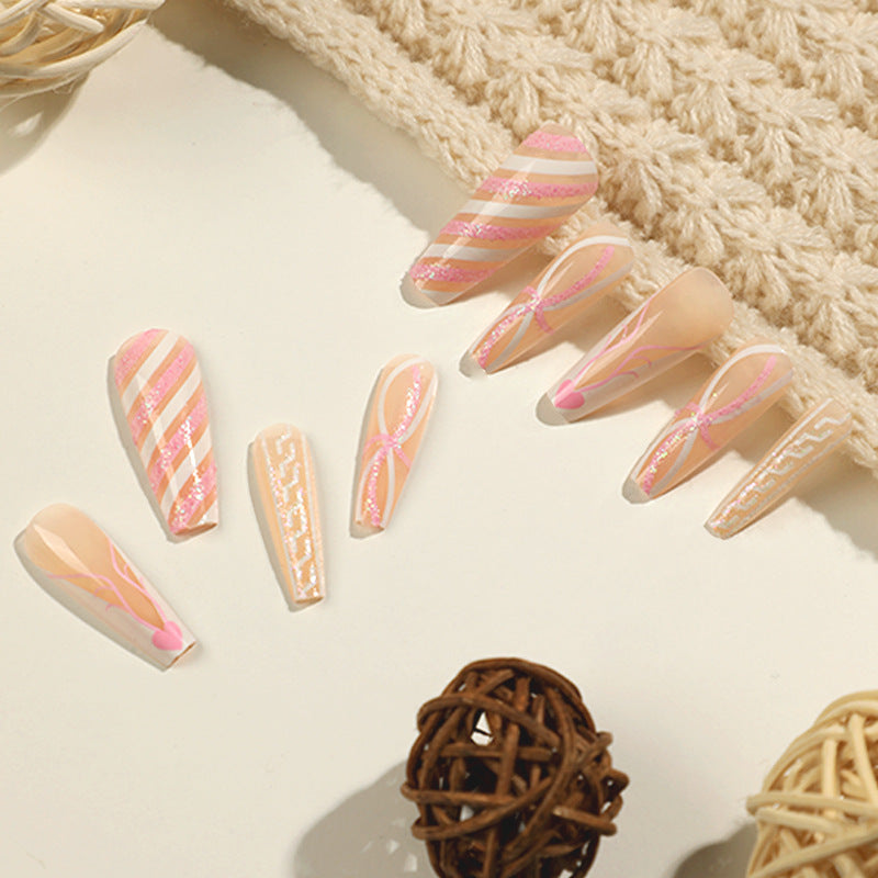 Translucent artificial nails with delicate patterns Kalsten
