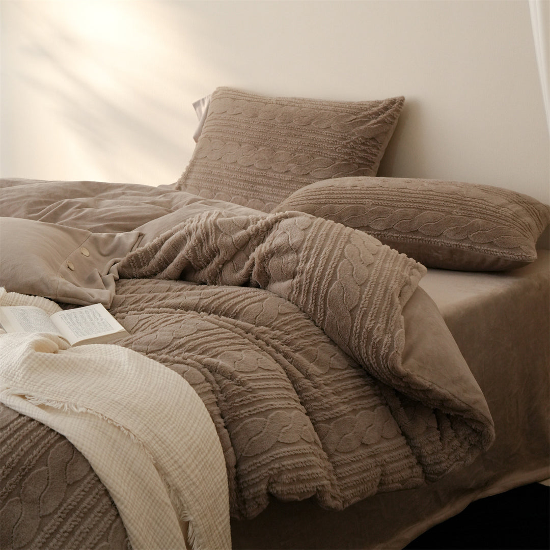 Luxurious textured chenille cuddle bedding set