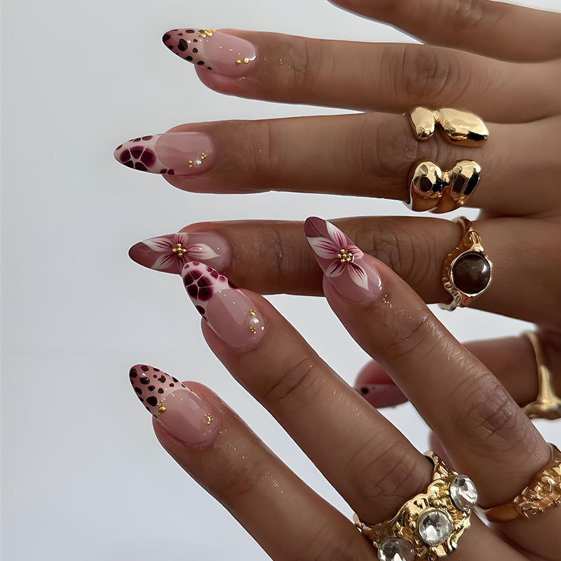 Acrylic nail set with floral and modern decorations Kalsten