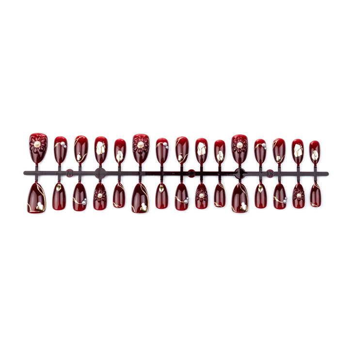 Floral-Embellished Press-On Nail Set Kalsten
