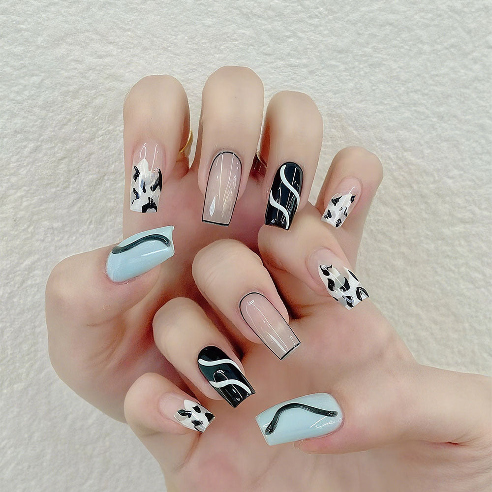 High-gloss artificial nails with rose effect Kalsten